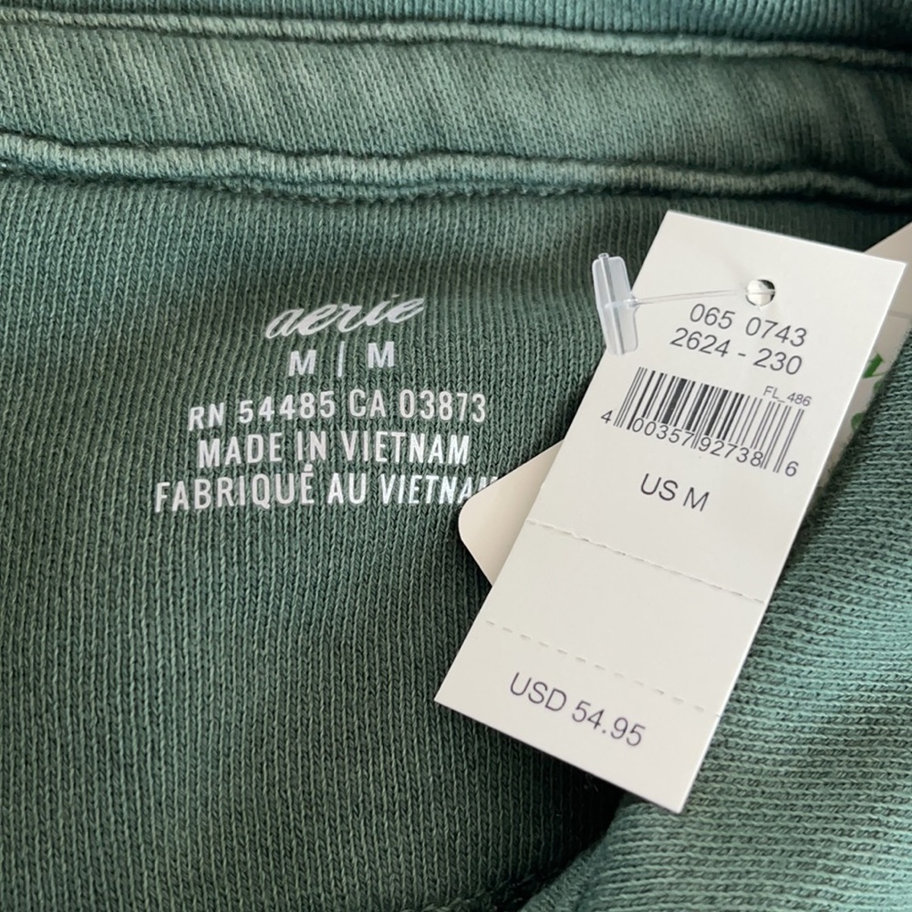 AMERICAN EAGLE long sleeve collar sweater